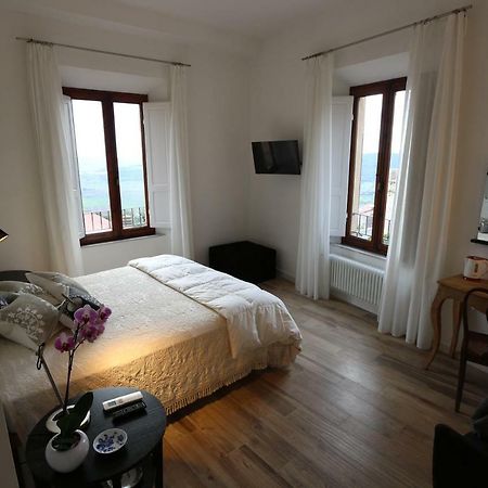 Al 32 B&B Massa Marittima Eksteriør bilde